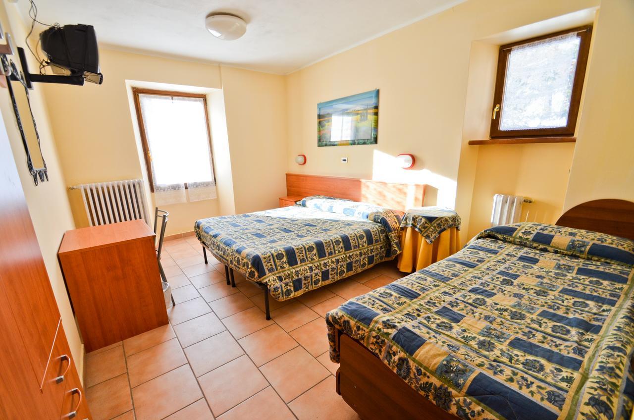 Hotel Miramonti Клавире Экстерьер фото