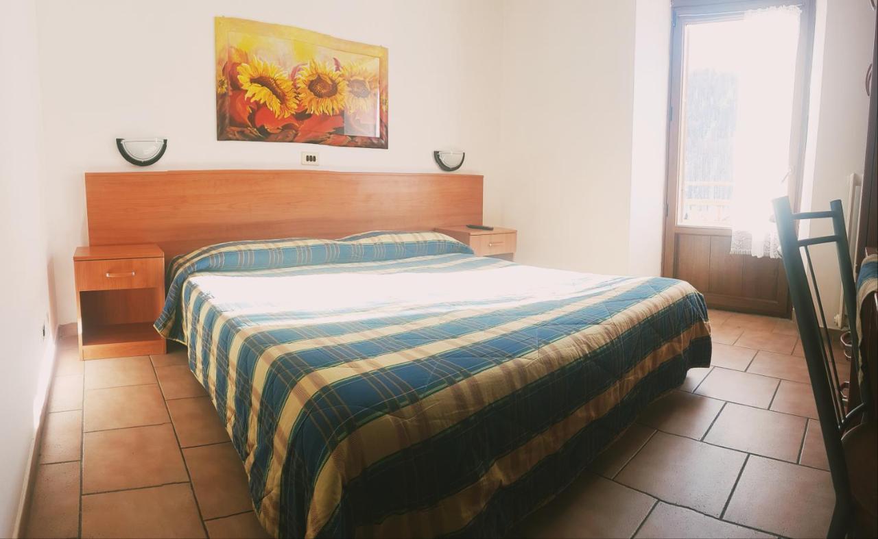 Hotel Miramonti Клавире Экстерьер фото